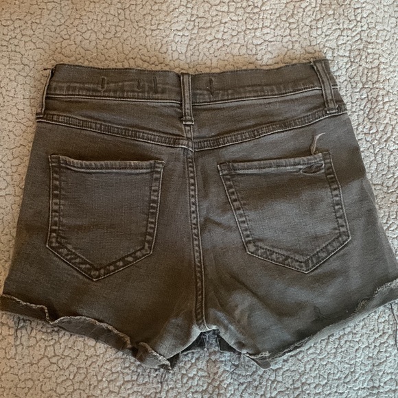 Hollister black jean shorts size 5/27 - Picture 2 of 5